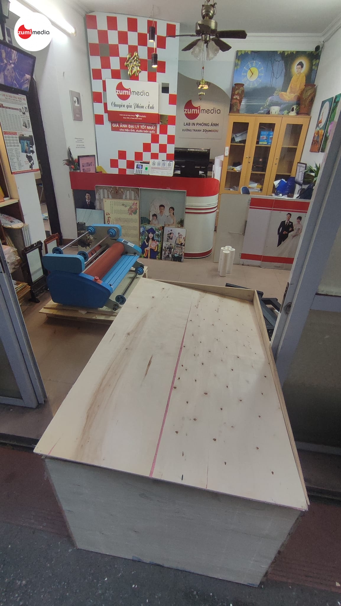 Zumi Media khai trương Lab in phóng ảnh, Xưởng Ảnh gỗ tại Kim Ngưu 68 Zumimedialabkimnguu (17)