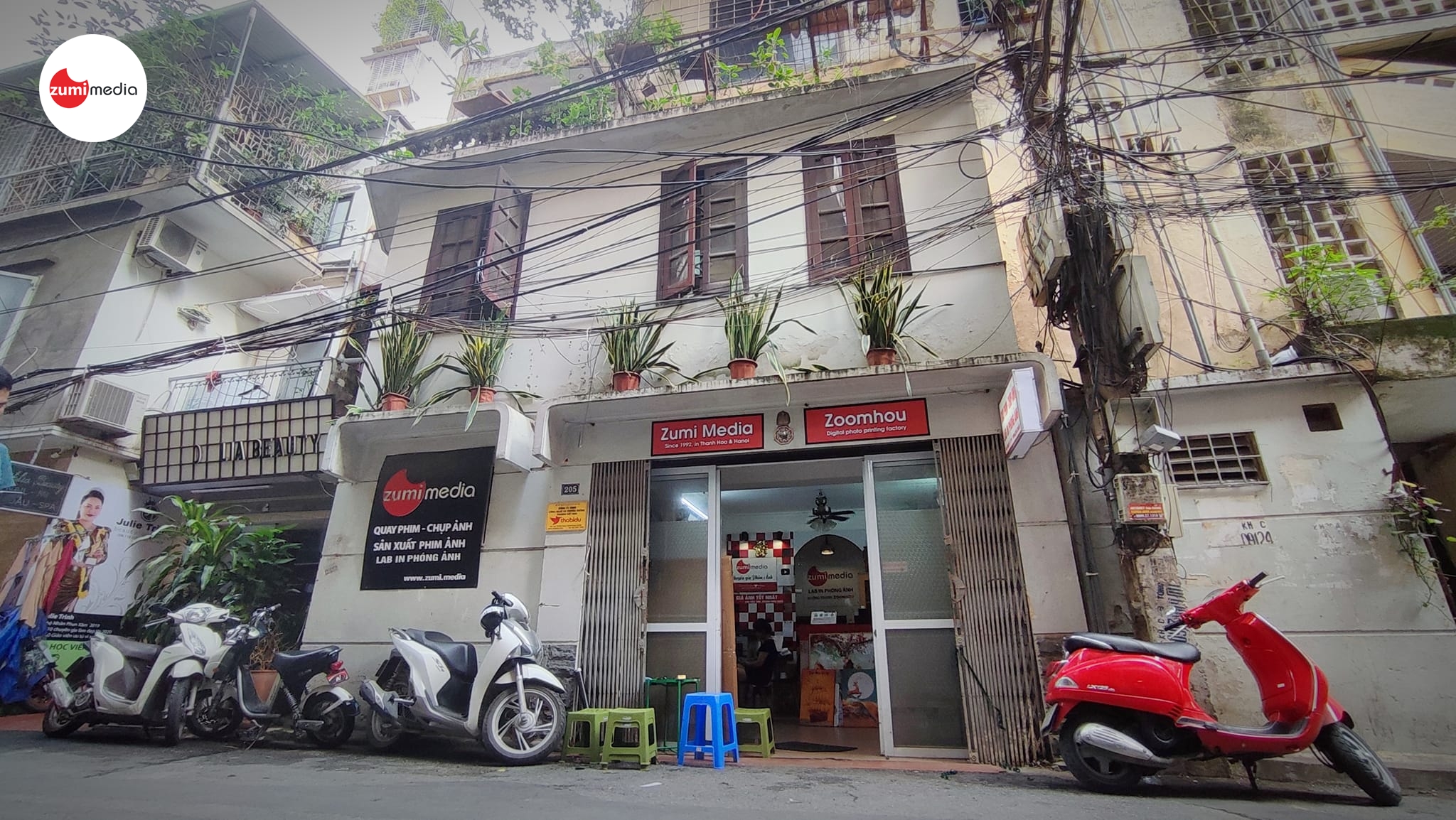 Zumi Media khai trương Lab in phóng ảnh, Xưởng Ảnh gỗ tại Kim Ngưu 59 Zumimedialabkimnguu (8)