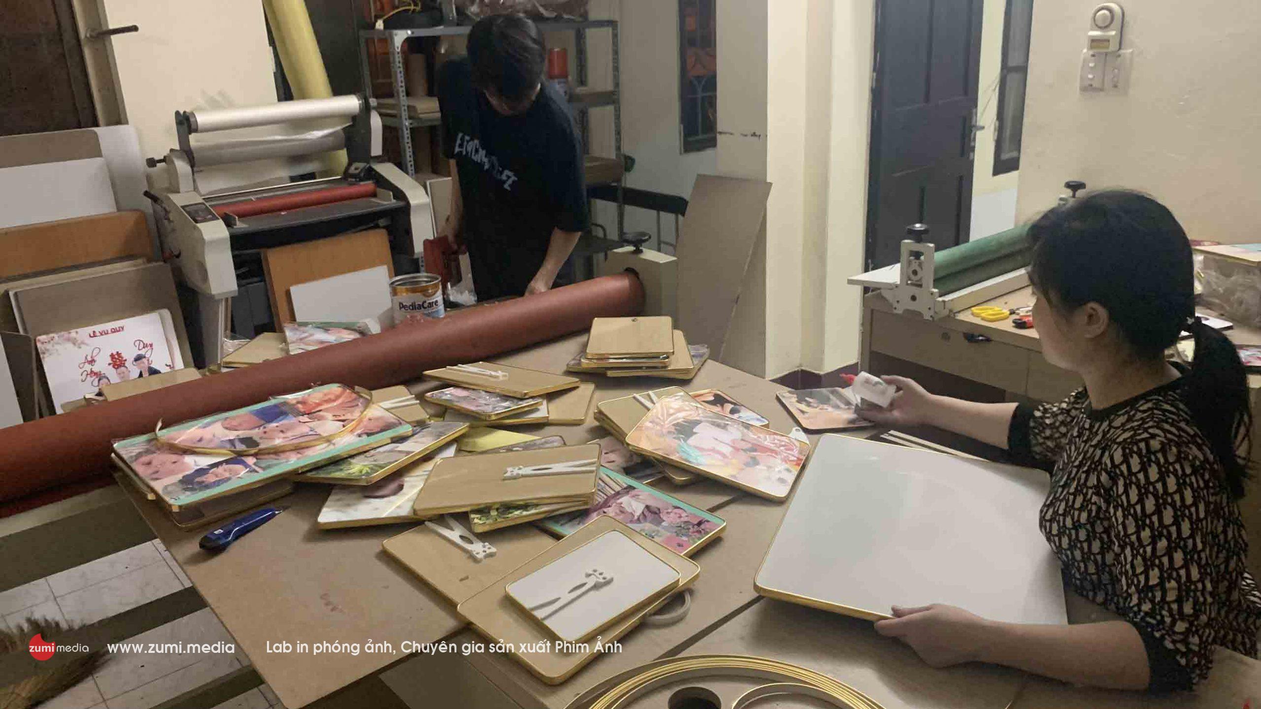 Nhà máy sản xuất Tranh Ảnh danh tiếng lâu năm tại Hà Nội 43 lab in phong anh kho lon chuyen nghiep lay ngay tai ha noi 96626 scaled