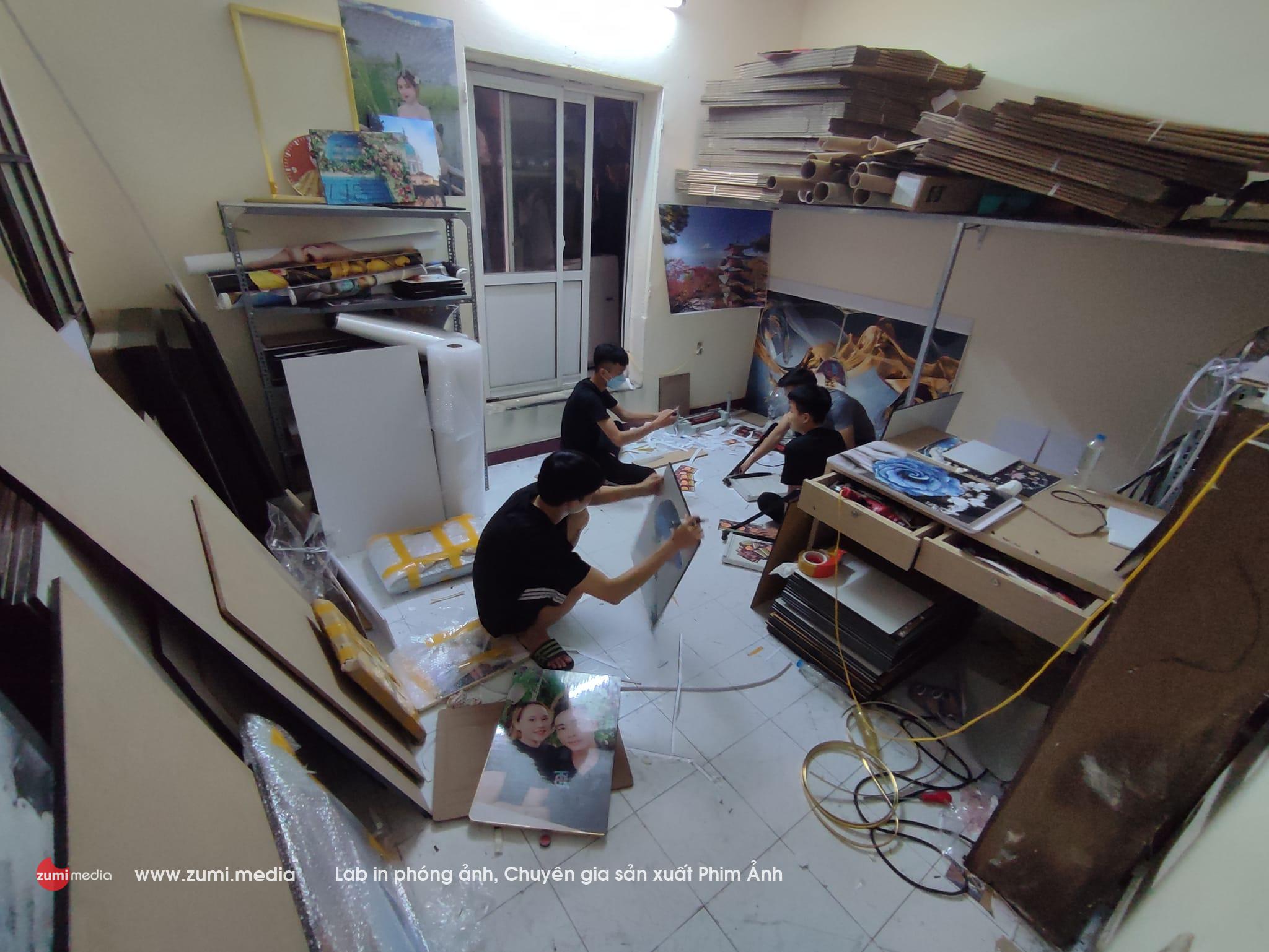 Nhà máy sản xuất Tranh Ảnh danh tiếng lâu năm tại Hà Nội 37 lab anh zumi 7