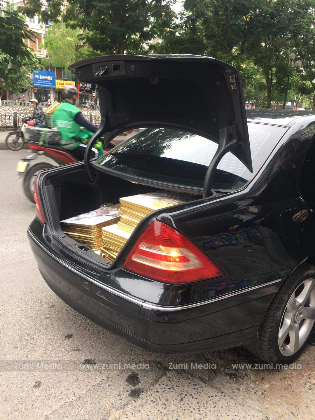 Nhà máy sản xuất Tranh Ảnh danh tiếng lâu năm tại Hà Nội 8 Nha-may-sx-tranh-anh (1)