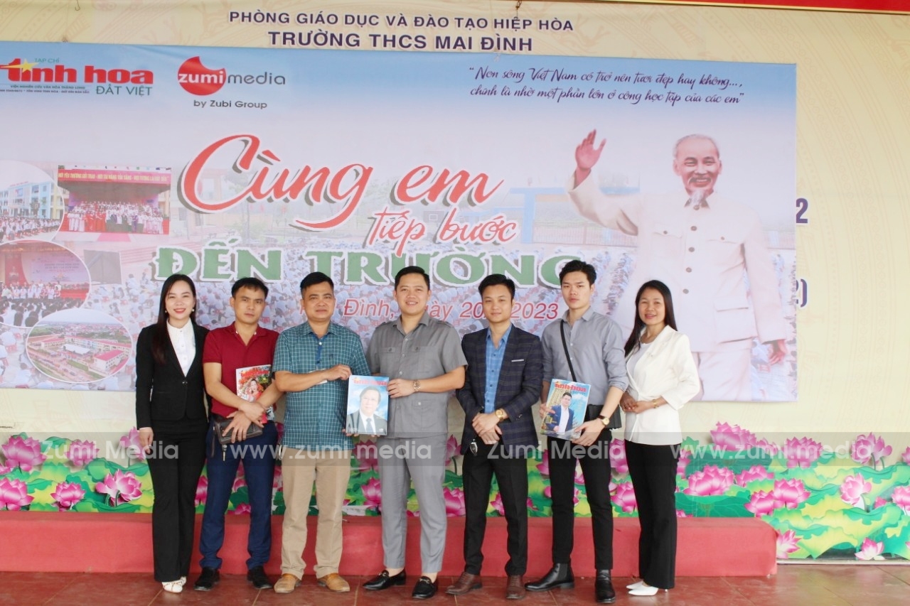 Zumi Media tài trợ tranh ảnh trang trí Trường THCS Mai Đình, Hiệp Hòa, Bắc Giang 9 Z4202585353673_76593ef38064ec7bc35adba15cfb4f9a