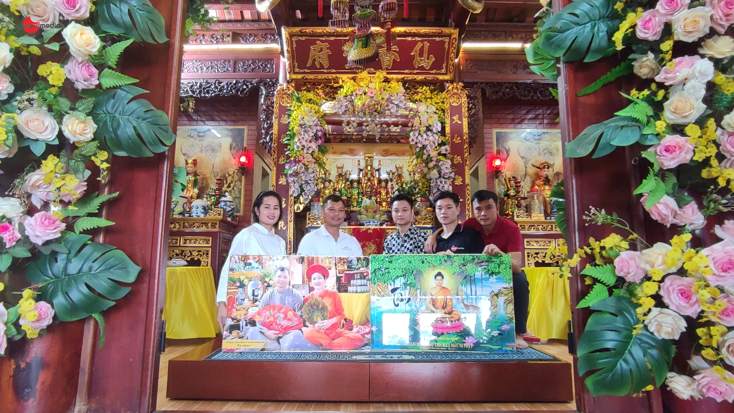 Zumi Media kỷ niệm tặng Tranh Ảnh Phật Giáo tại Phủ Tiên Hương Vọng Từ, Vĩnh Thịnh, Vĩnh Phúc 1 tang tranh anh tai vinh phuc 2