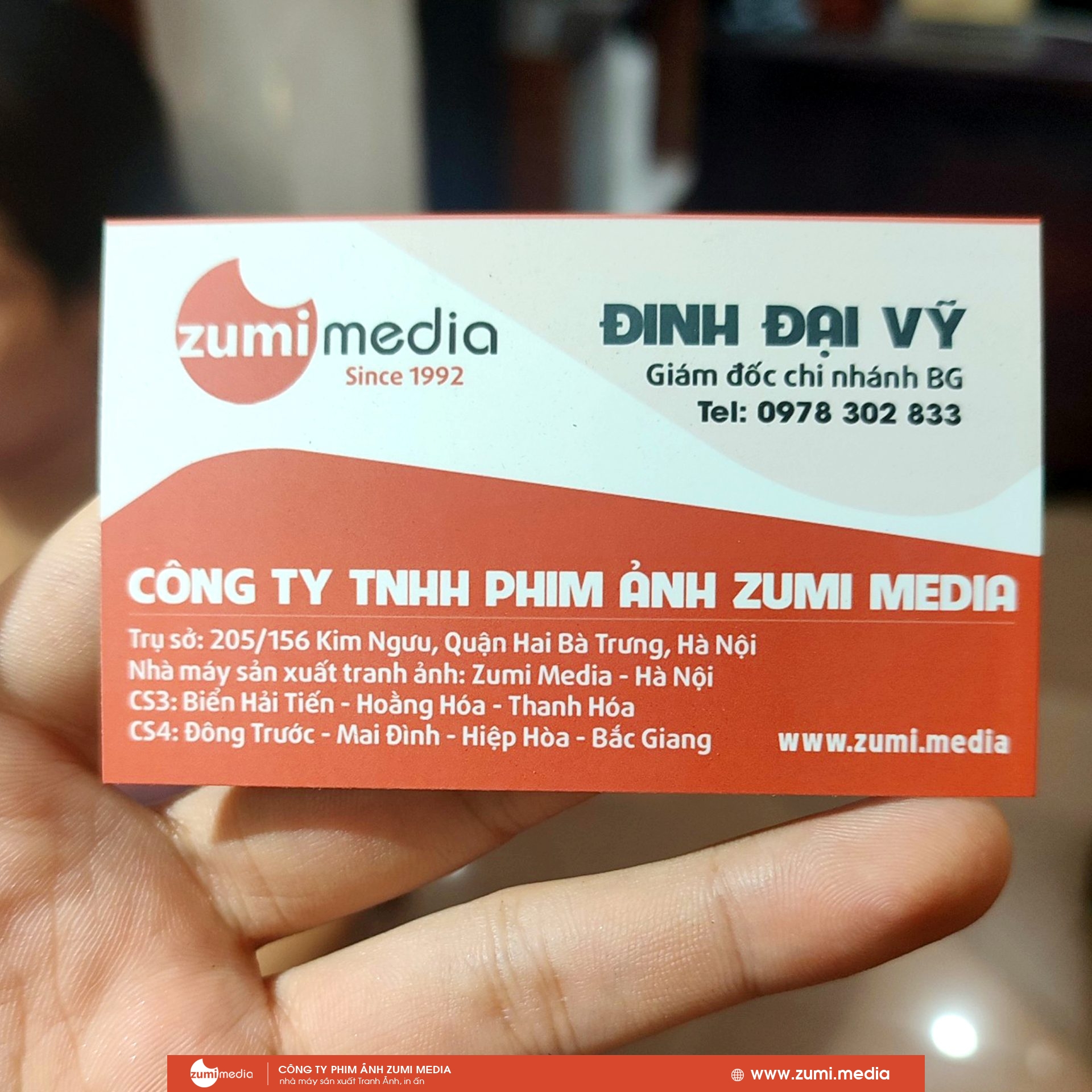 Thiet ke va in card vizit Cong ty Zumi Media chi nhanh Bac Giang 2
