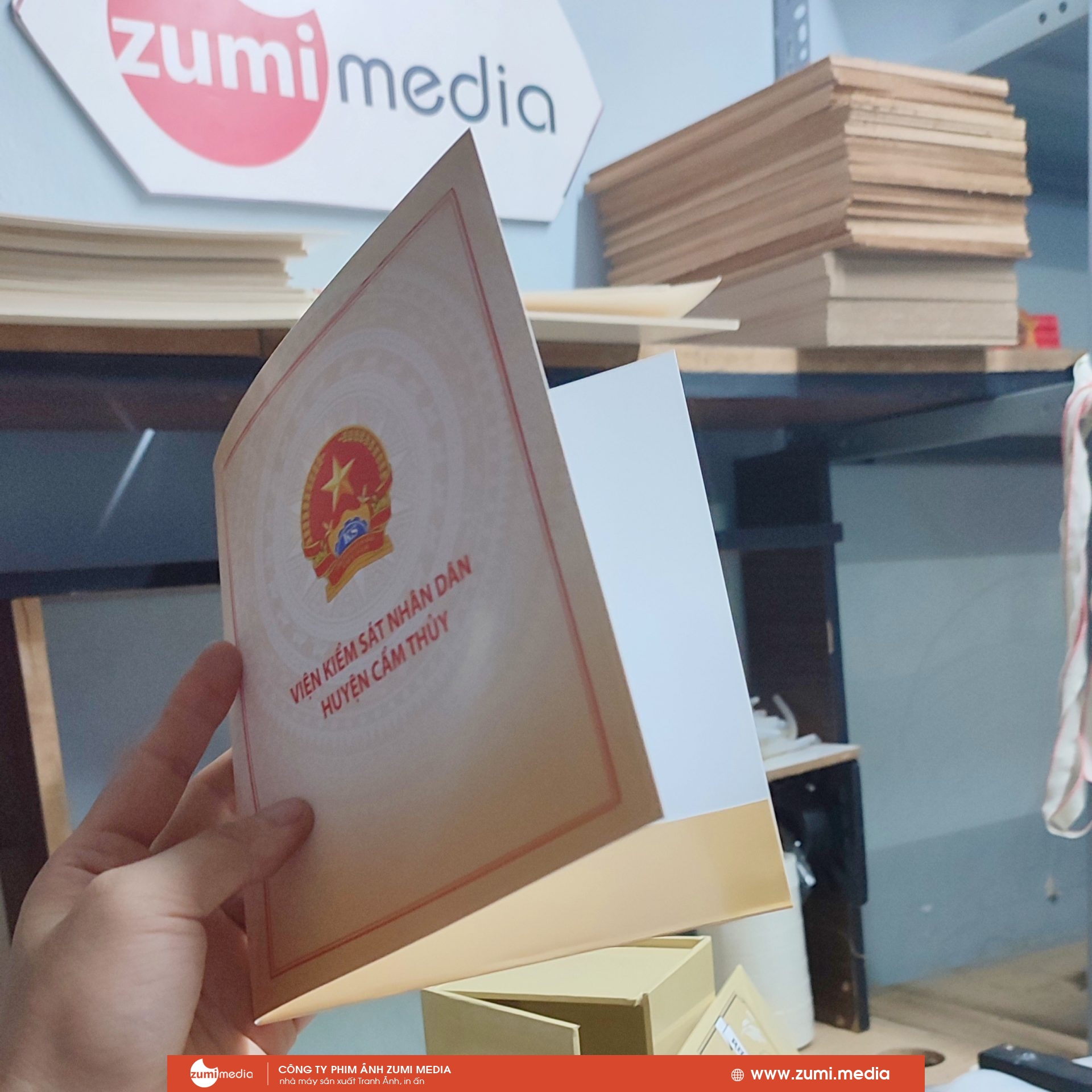 In kẹp file – Folder đựng tài liệu 3 in to gap Vien KSND huyen Cam Thuy Thanh hoa 3