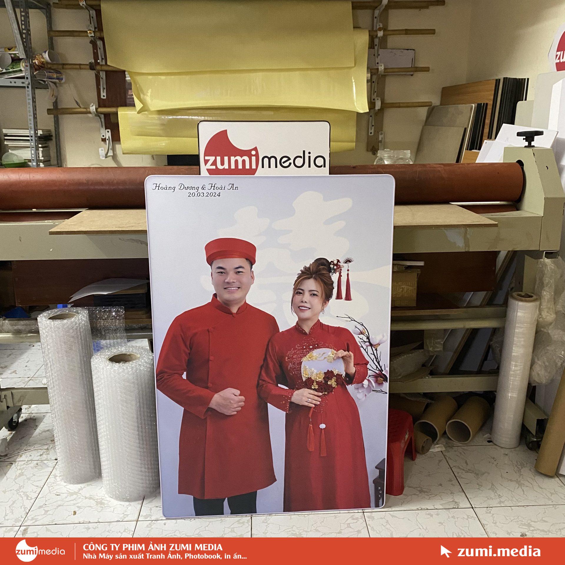 Xưởng in ảnh cổng cưới 60x90, 60x120 gỗ gương cao cấp hiện đại 3 xuong in anh cong cuoi 60x90 60x120 go guong cao cap hien dai 50410