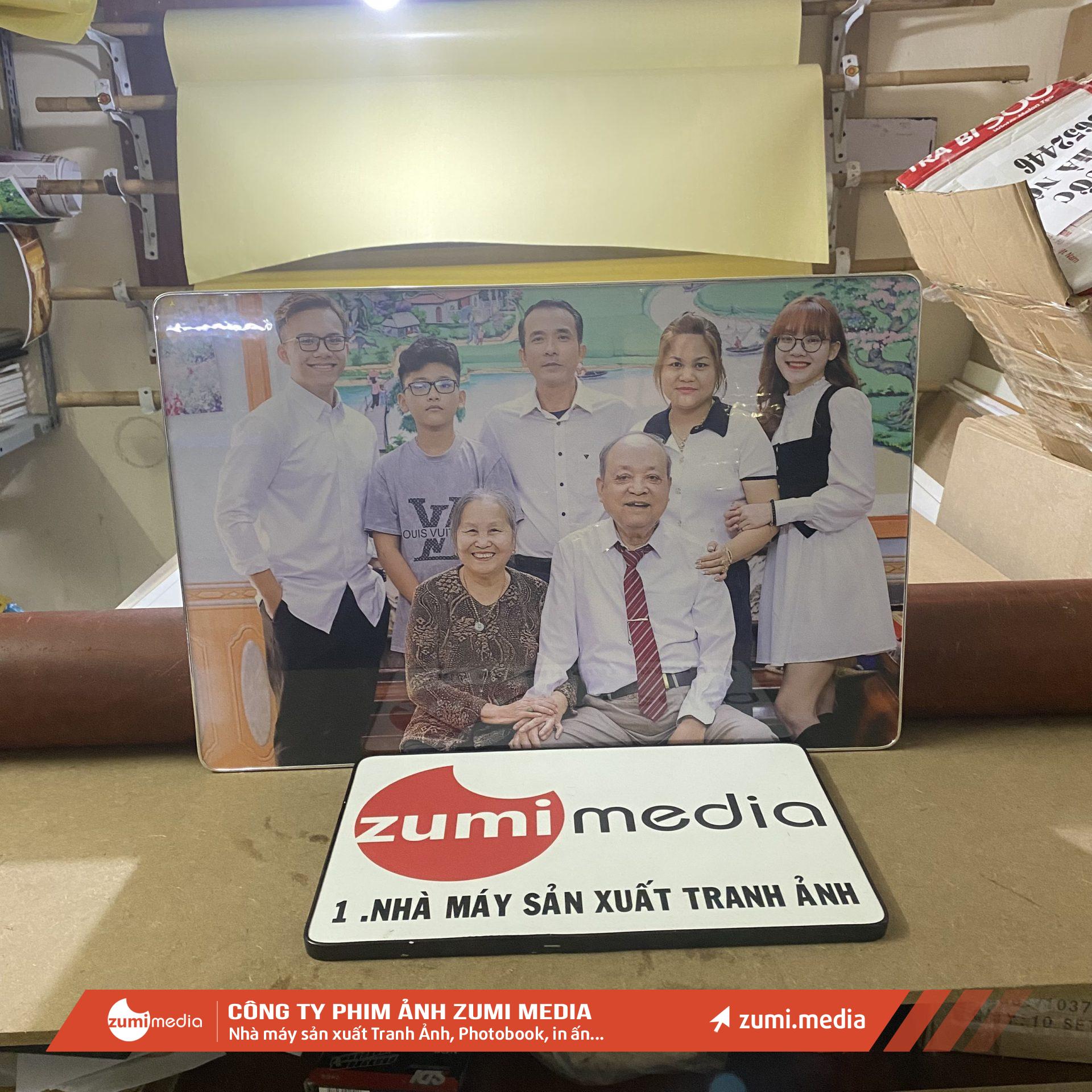 in phóng ảnh Kỷ yếu giá rẻ lấy ngay, Prolab xưởng in ảnh danh tiếng tại Hà Nội 12 in phong anh Ky yeu gia re lay ngay Prolab xuong in anh danh tieng tai Ha Noi 12