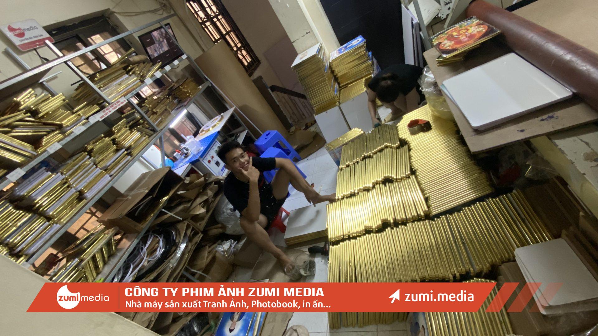 Xưởng In Ảnh Treo Tường Khổ Lớn Chất Lượng in Lấy Nhanh 24 in anh zumimedia 7