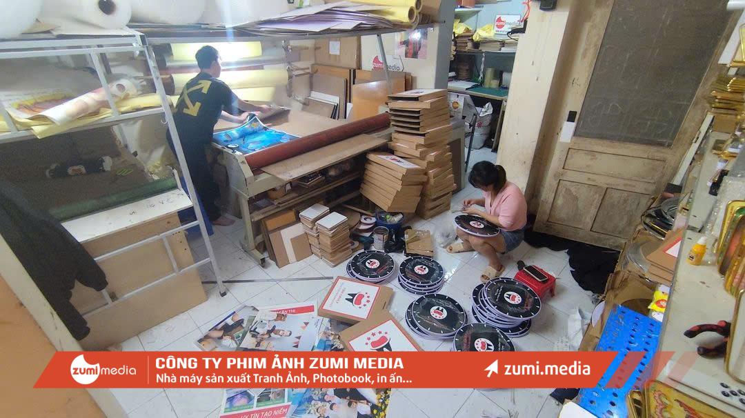 Xưởng Chuyên In Tranh Tráng Gương, Lắp Đồng Hồ, In Mặt Đồng Hồ Theo Yêu Cầu, Tranh Tròn Các Kích Cỡ 4 In Tranh Trang Guong Lap Dong Ho 2