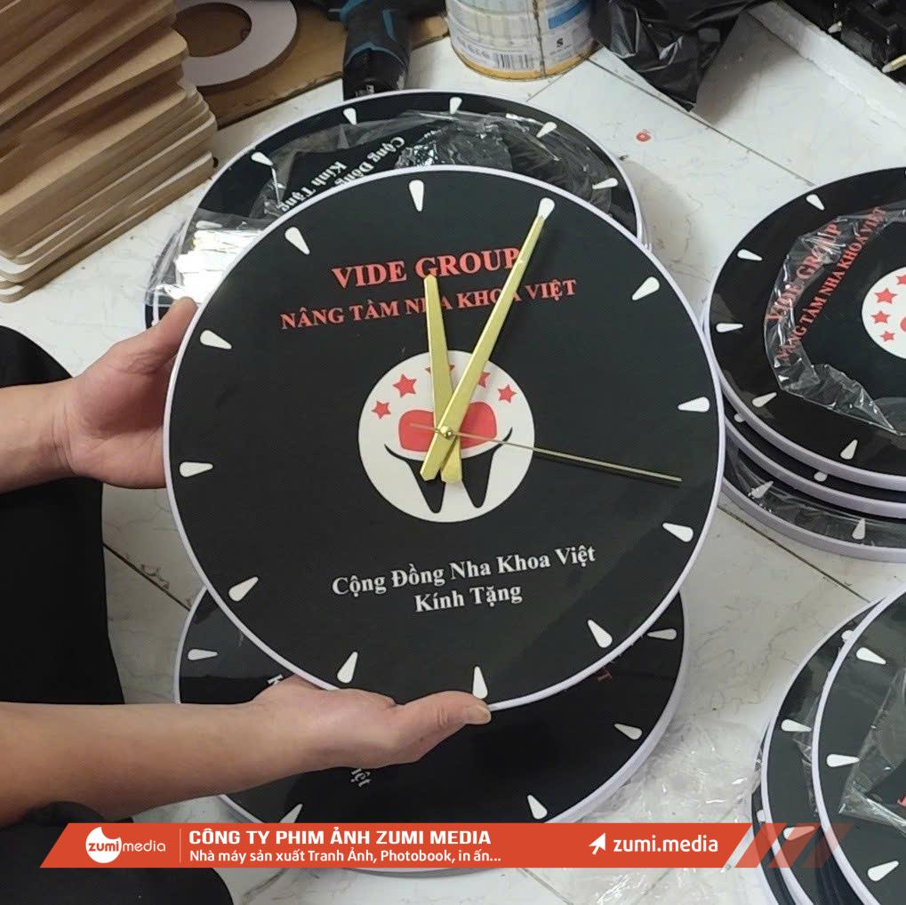 Xưởng Chuyên In Tranh Tráng Gương, Lắp Đồng Hồ, In Mặt Đồng Hồ Theo Yêu Cầu, Tranh Tròn Các Kích Cỡ 1 In Tranh Trang Guong Lap Dong Ho 4