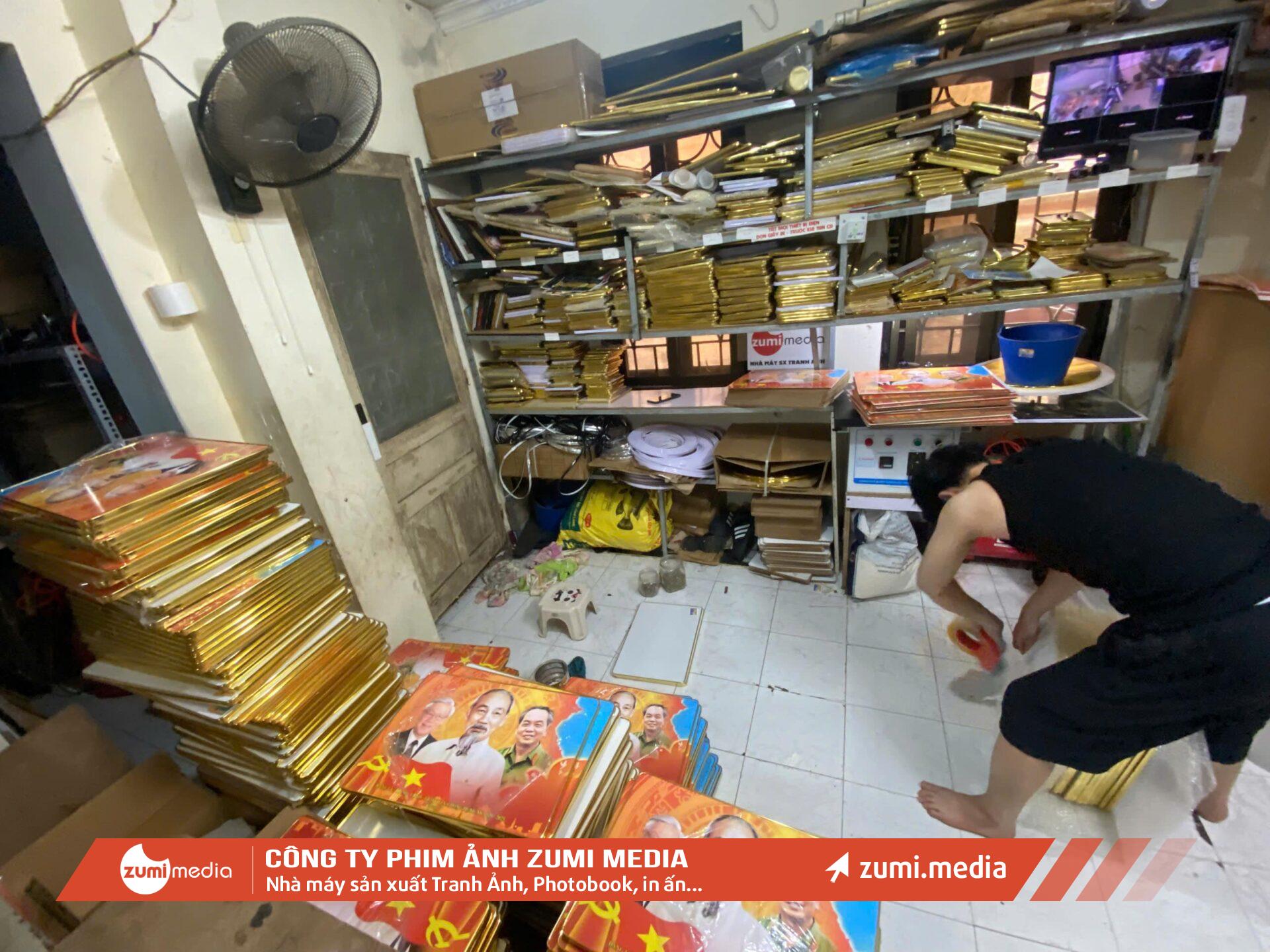 Zumi Media – Nhà máy sản xuất tranh ảnh, xưởng in chuyên nghiệp tại Hà Nội & Thanh Hóa 14 Zumi Media – Nha may san xuat tranh anh xuong in chuyen nghiep tai Ha Noi Thanh Hoa 12